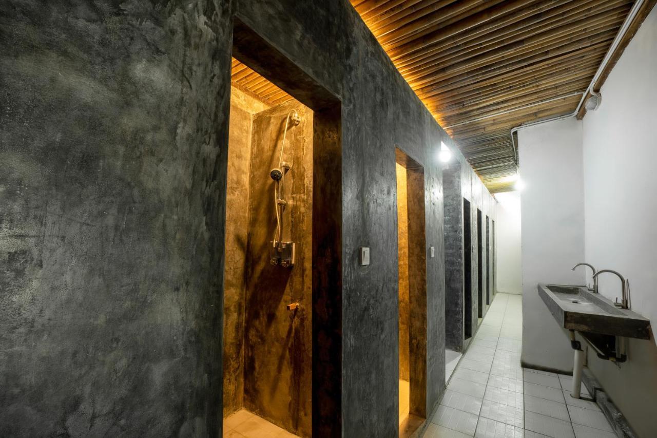 Waiwas Hostel Kuta  Zewnętrze zdjęcie